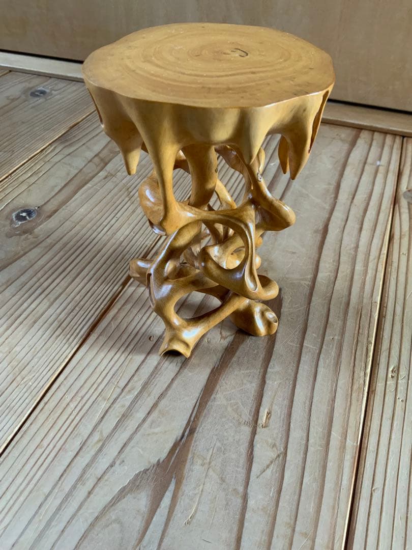 黄楊花台　天然彫り　木彫花台　盆栽花台　根木台