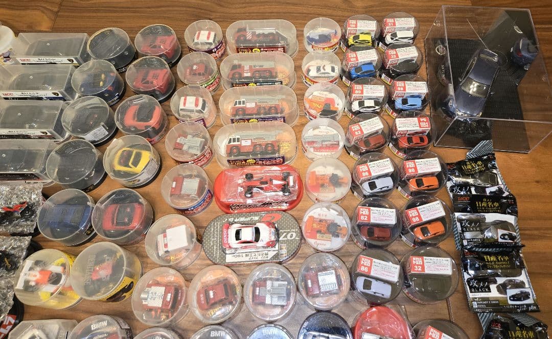 食玩ミニカー他 多数