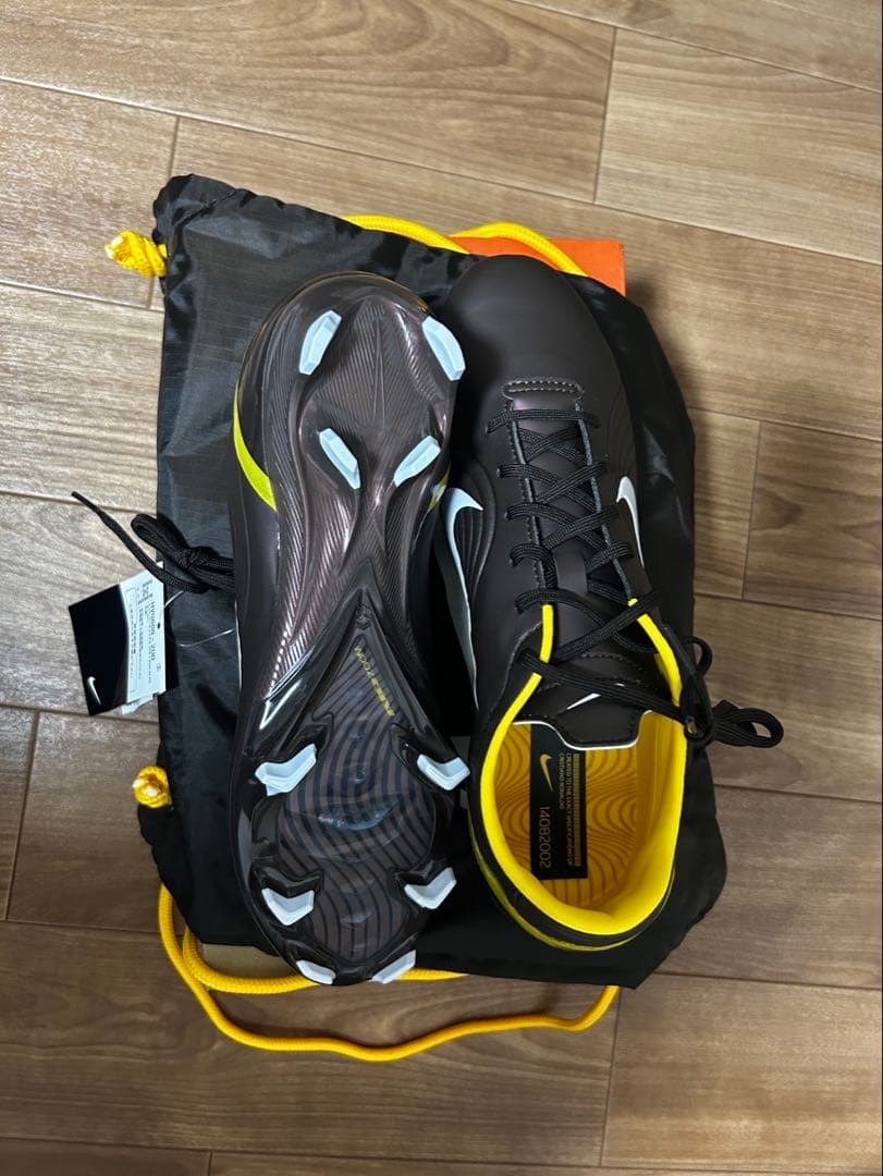 マーキュリアル ヴェイパー1RGN 28cm