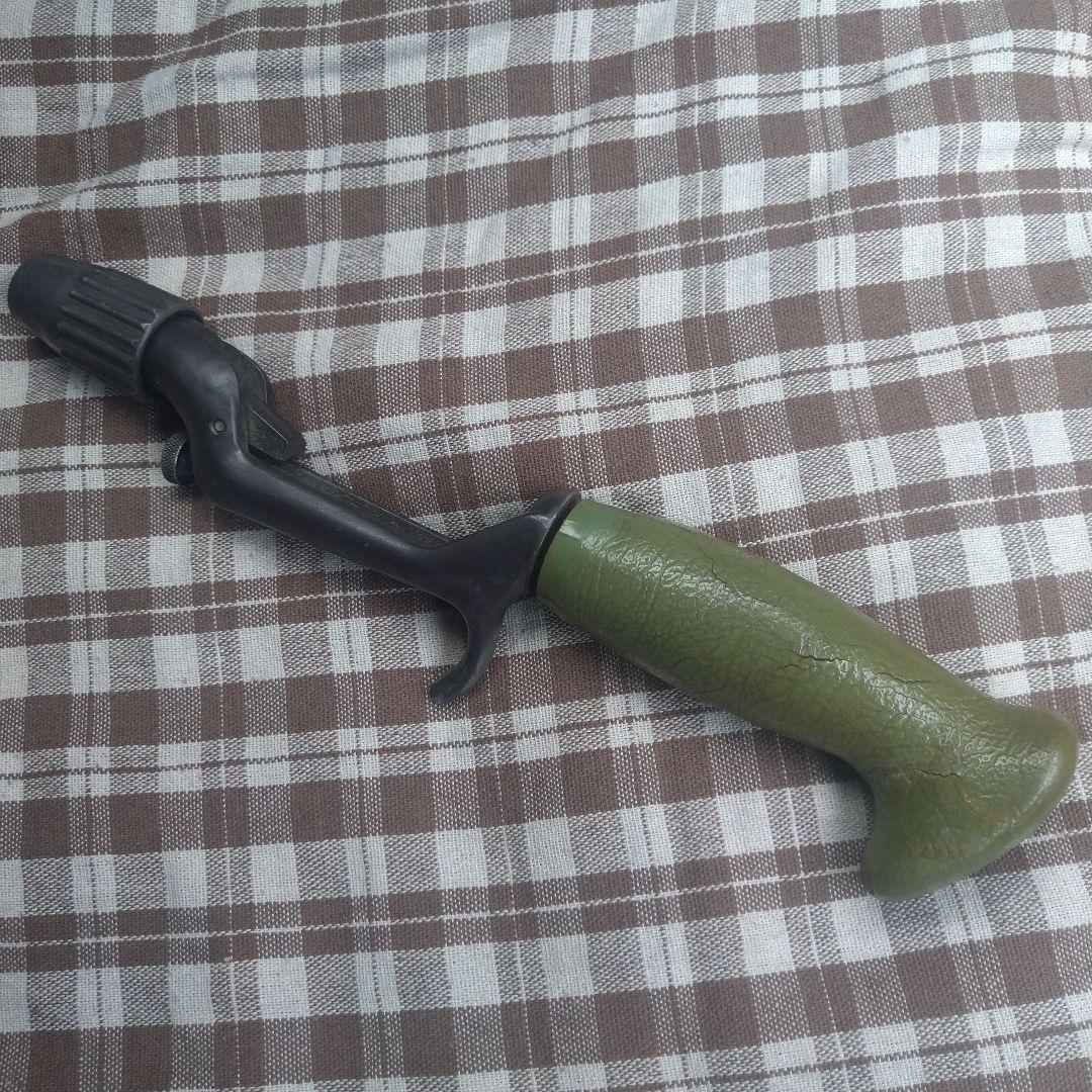 レア！フェザーウェイトチャンピオングリップグリーン！ヒビ多数有り。