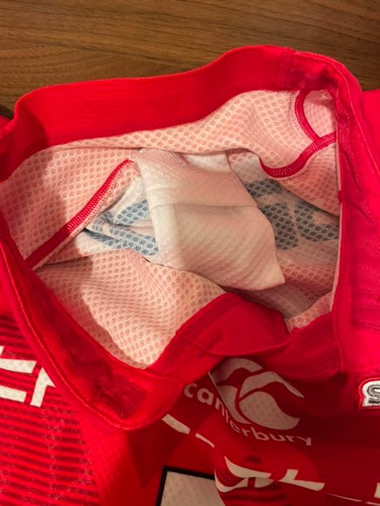 ラグビー　サンウルブズ No.8 実使用　ユニフォーム　直筆サイン入り