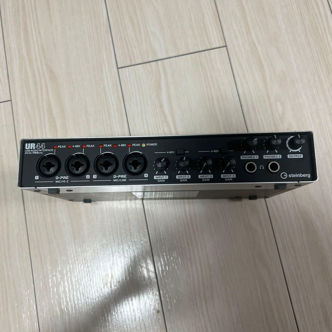 steinberg UR44 オーディオインターフェイス本体のみ