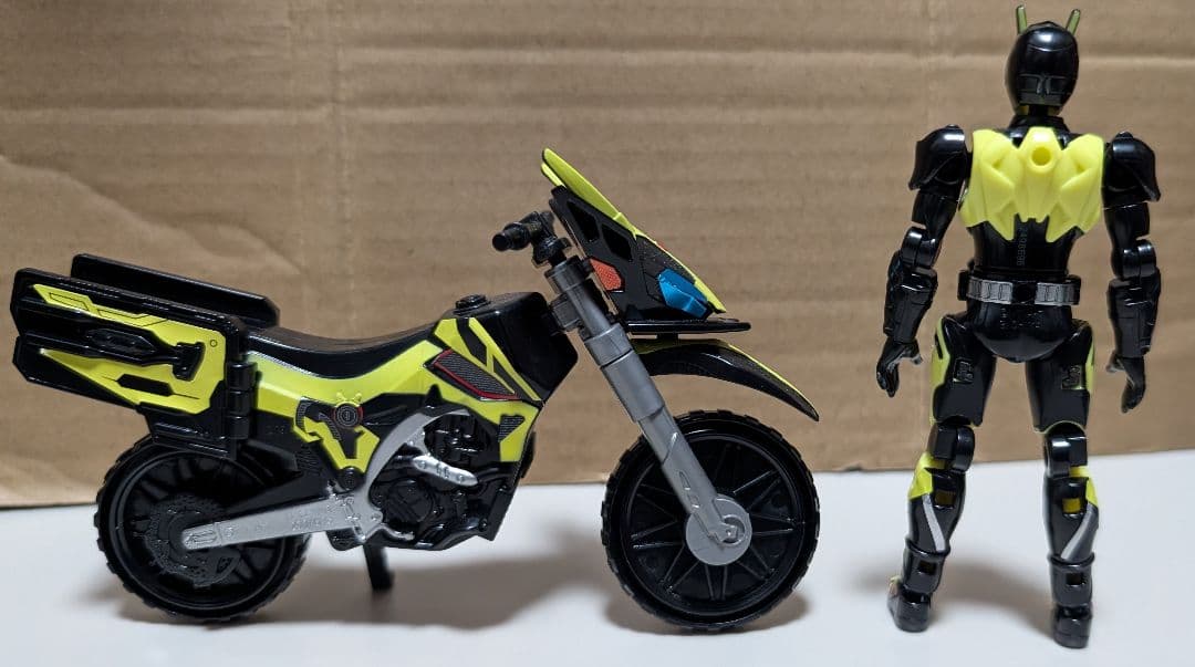 装動　仮面ライダーゼロワン セット