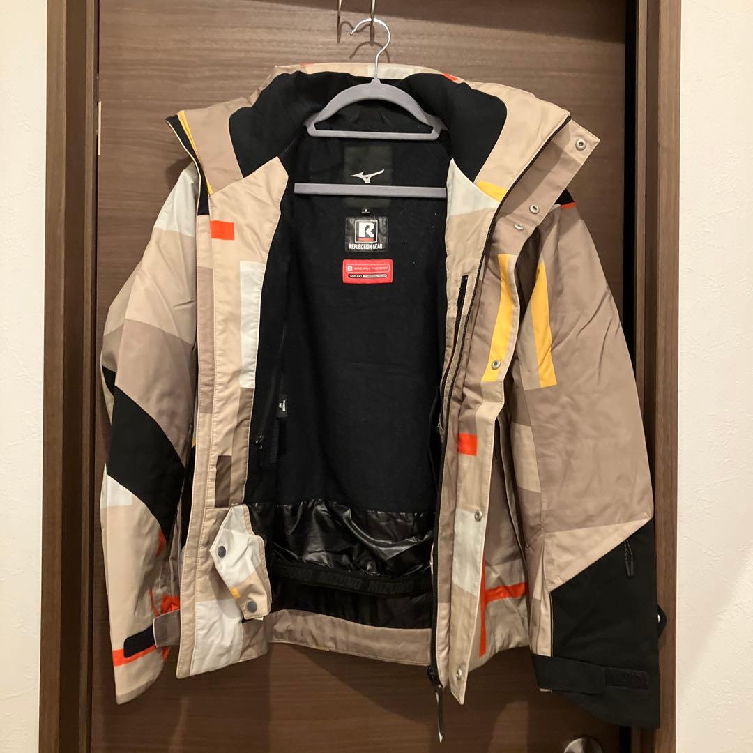 歳末クリスマスセール‼️ MIZUNOミズノスキーウェア2023上下