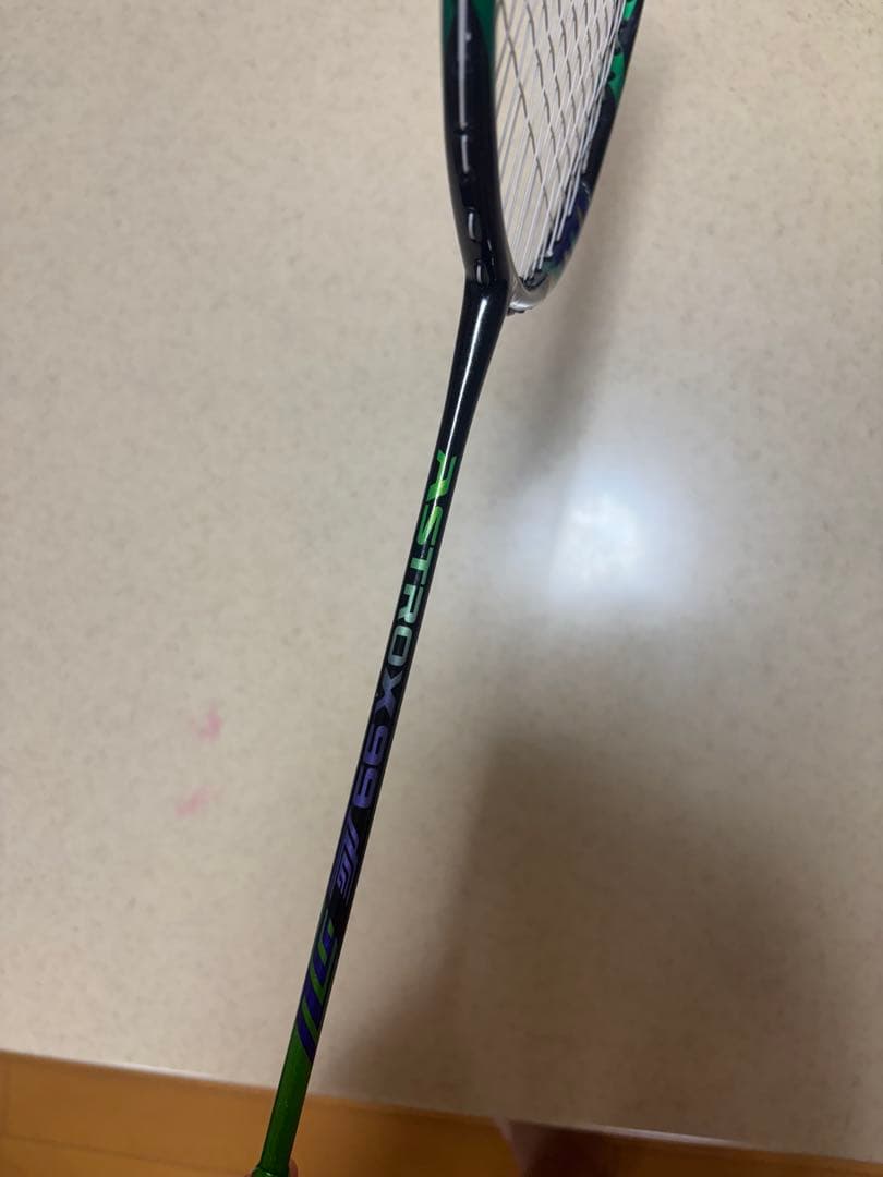 YONEX ヨネックスアストロクス99 LCW リーチョンウェイ モデル4UG5