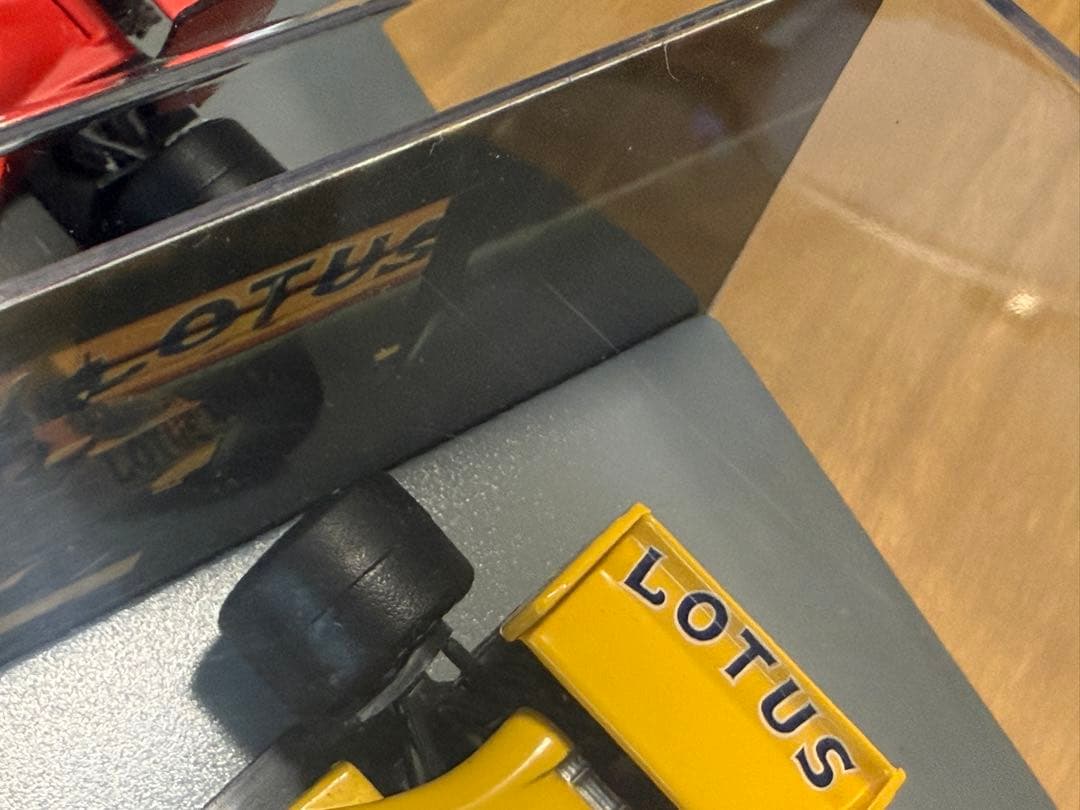 Altaya アイルトンセナ 1/43ミニカーコレクション　LEDショーケース