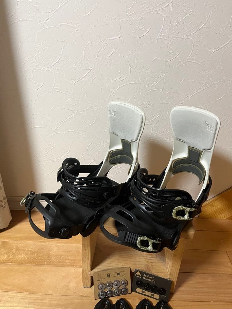 バートン　カーテルX サイズM ホワイト×ブラック