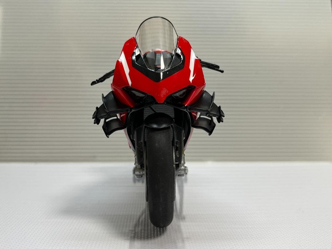 タミヤ　ドゥカティスーパーレッジェーラV4レーシングキット　完成品
