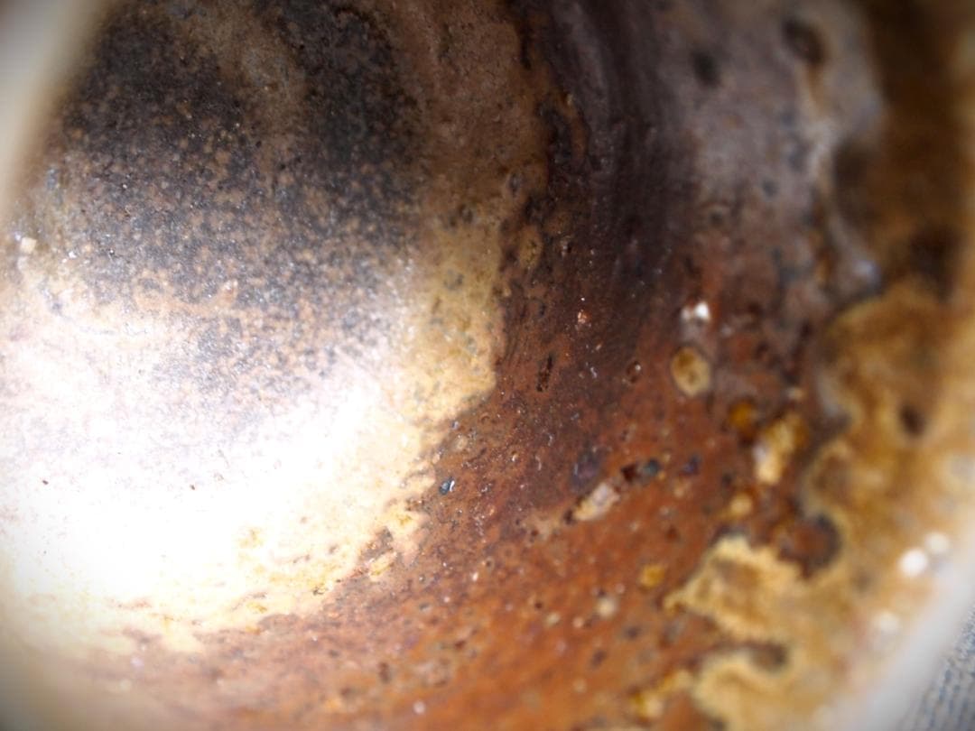 最上作★高力芳照【師：金重素山、金重有邦】★備前（黒）酒呑★共箱・布