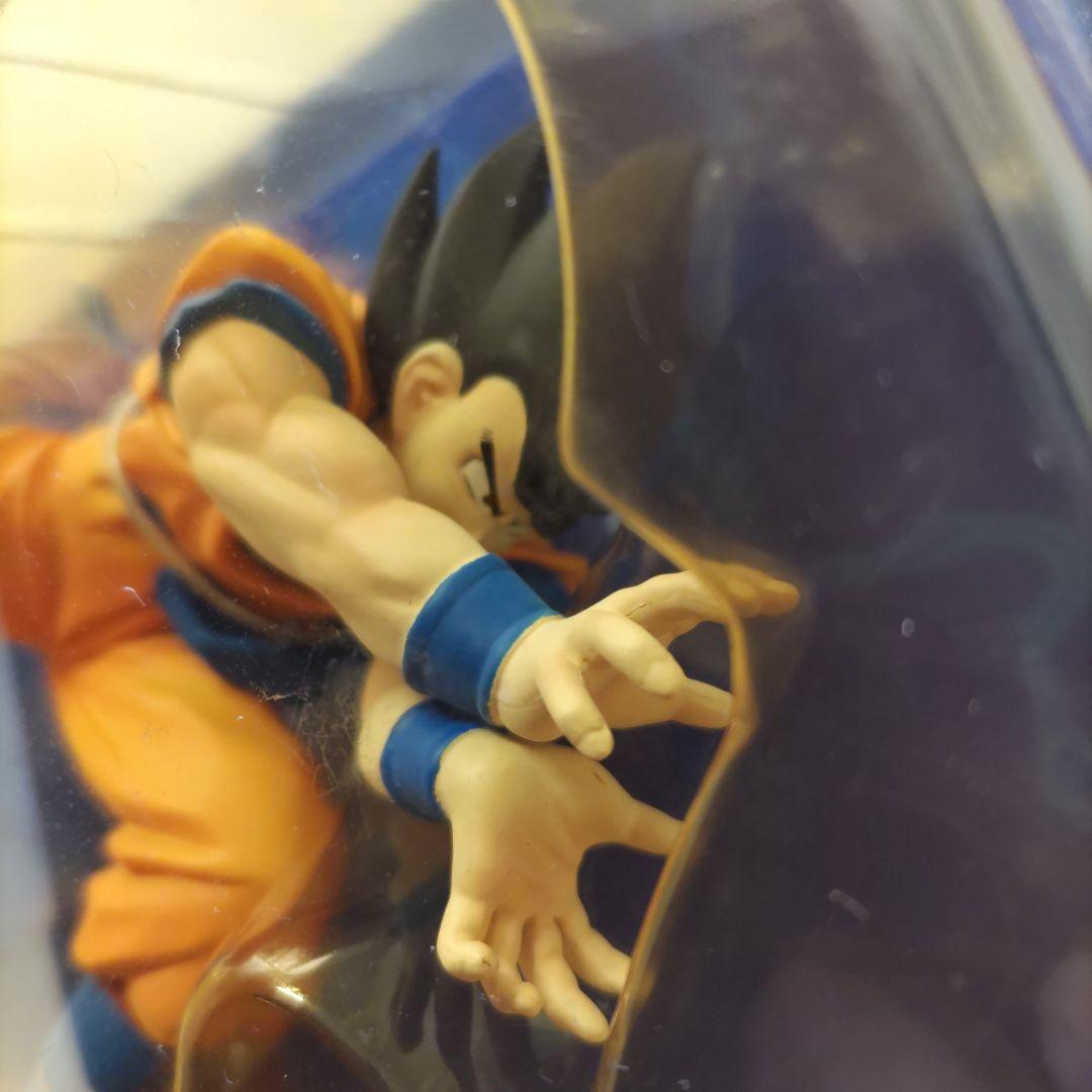 希少　ドラゴンボール フィギュアコレクション　No.04　孫悟空　かめはめ波