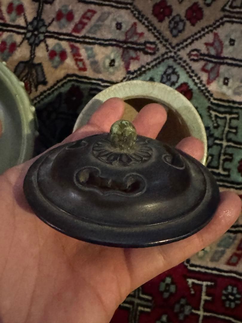 ‼️リサイクルFORT‼️中国の青磁香炉‼️緑石木蓋付