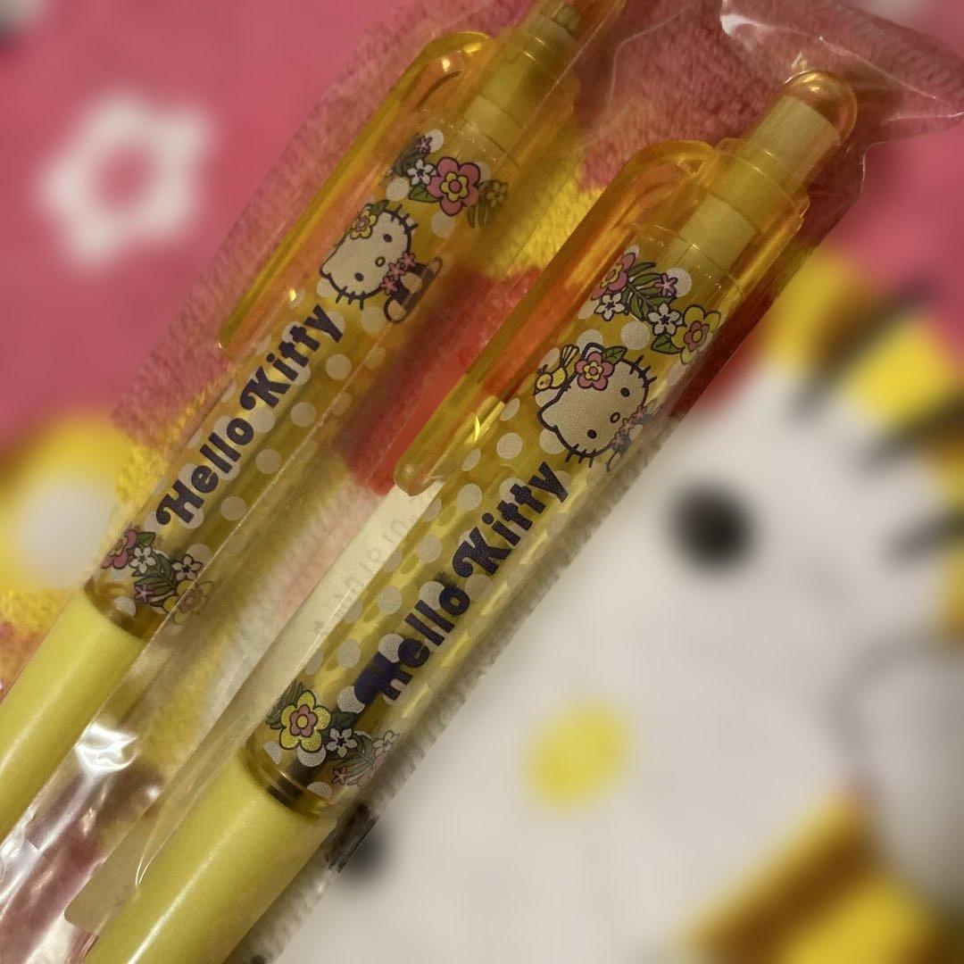 キティ　VI VITXGIRLS ボールペン.シャープペン　セット　2000