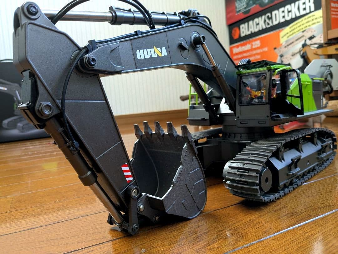 タミヤ　1/14セミトレーラー 超合金 ショベルカー　1593