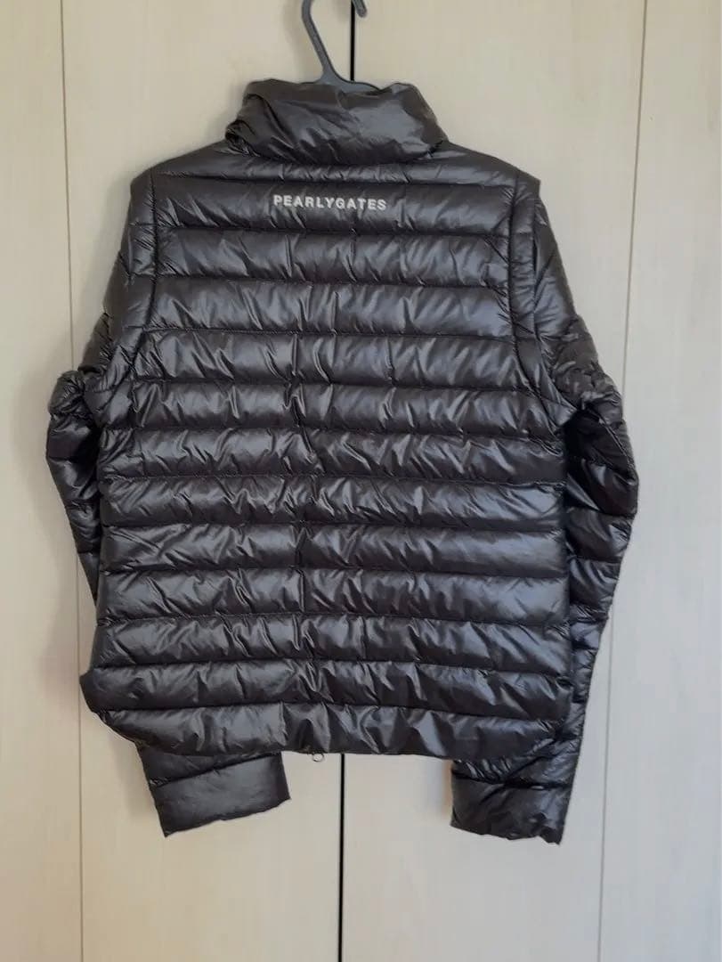 パーリーゲイツ 黒ダウンジャケット