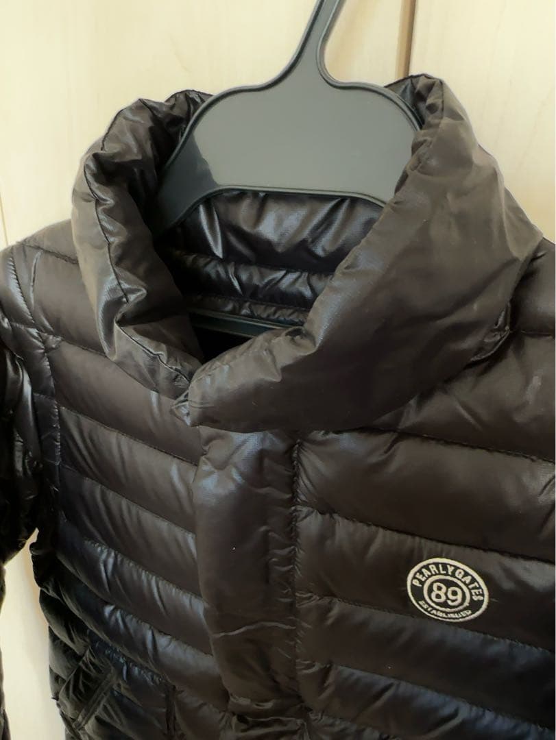パーリーゲイツ 黒ダウンジャケット