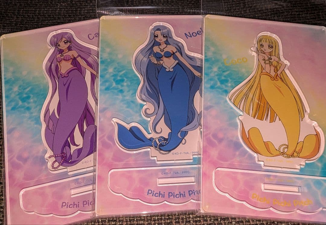 ヴィレヴァン ココ　カレン　ノエル アクスタ　アクリルスタンド