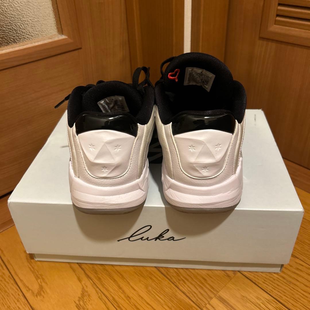 Jordan Luka 4 US 9 ホワイト/ブラック　27.0 バスケ