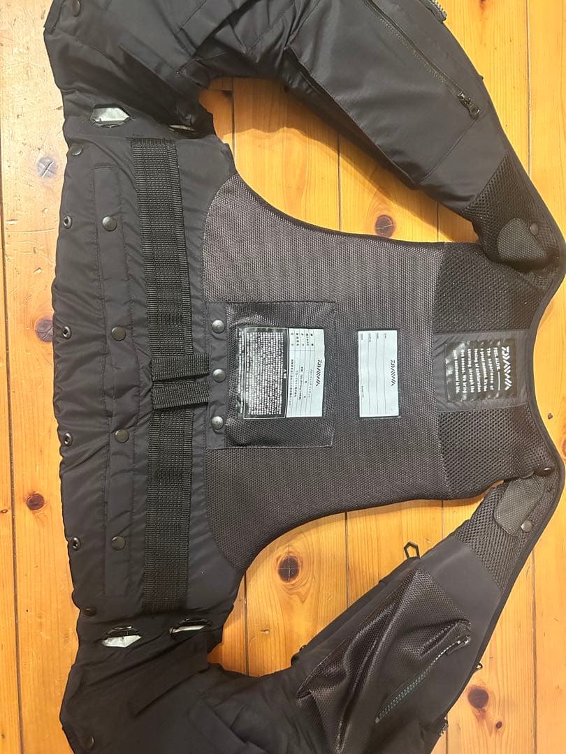 値下げ中 DAIWA TOURNAMENT フィッシングベスト Mサイズ