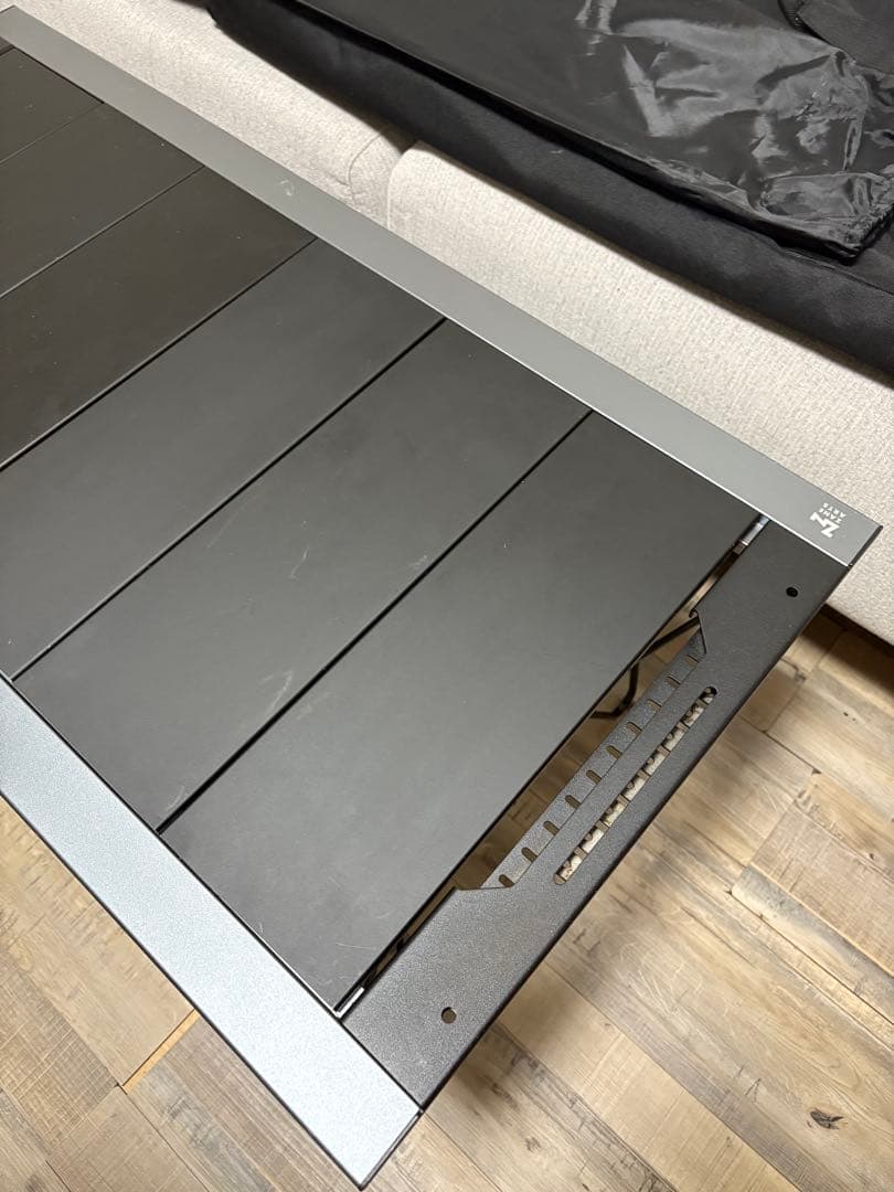 ゼインアーツ　トードテーブル　＋シェルフ