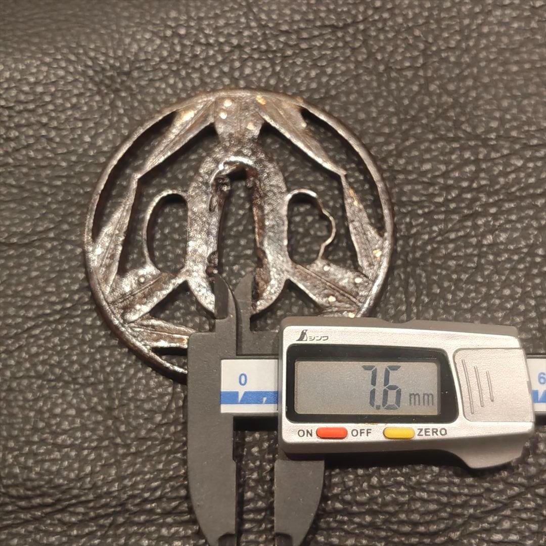 透笹に銀象嵌金塗 丸鉄鍔 刀装具 日本刀 居合刀 拵え 縁頭 柄前 鉄鍔