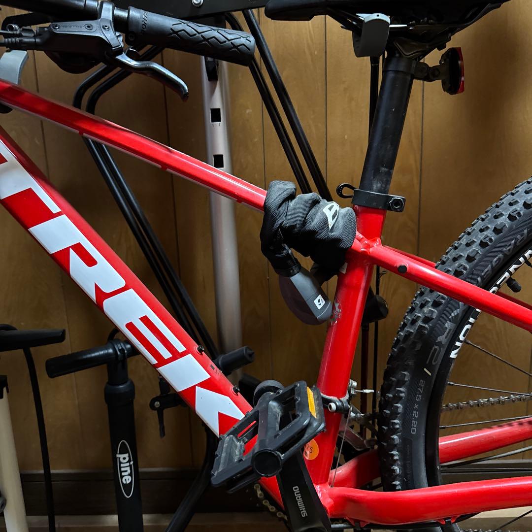 TREK マウンテンバイク レッド フレーム