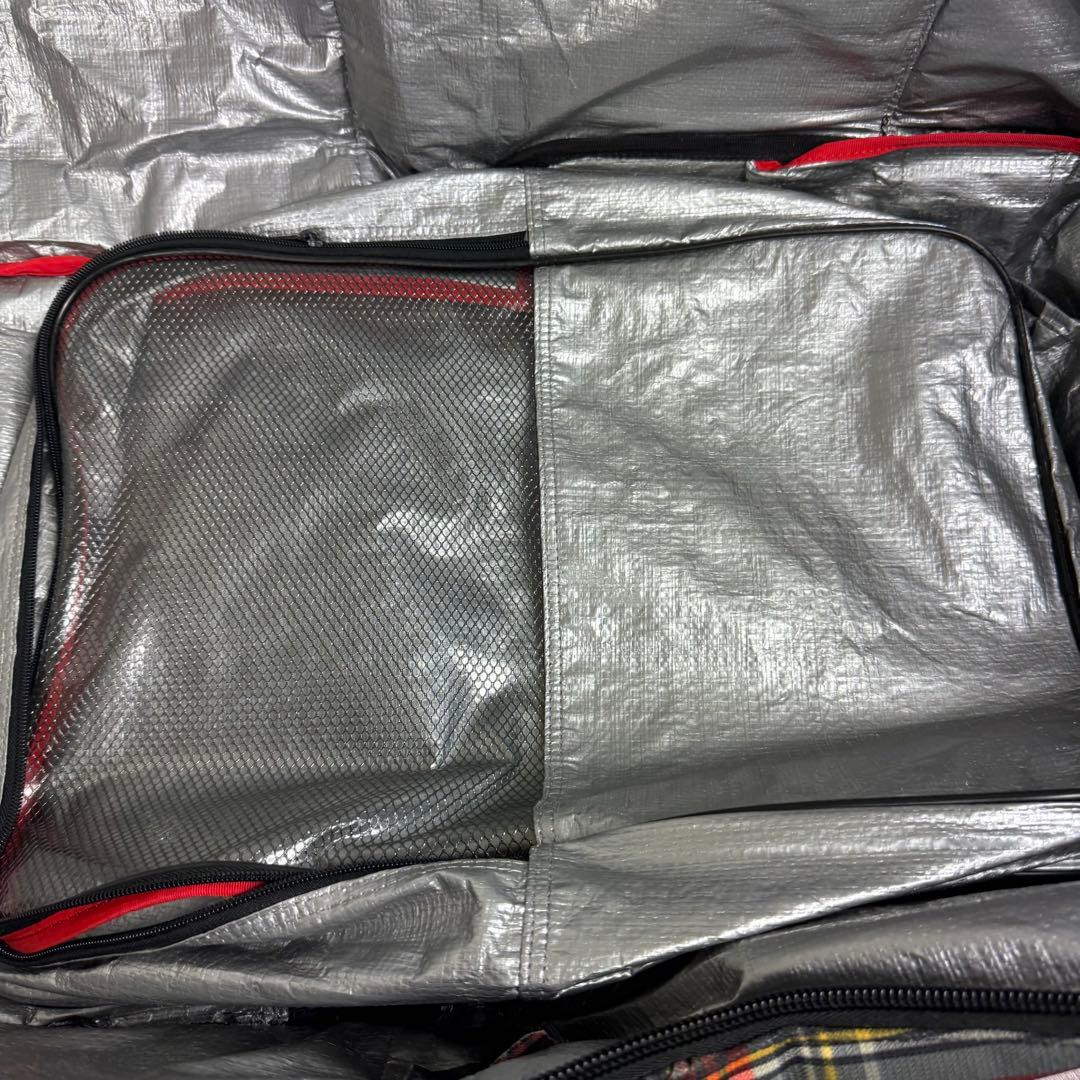 Burton キャスター付きケース チェック柄