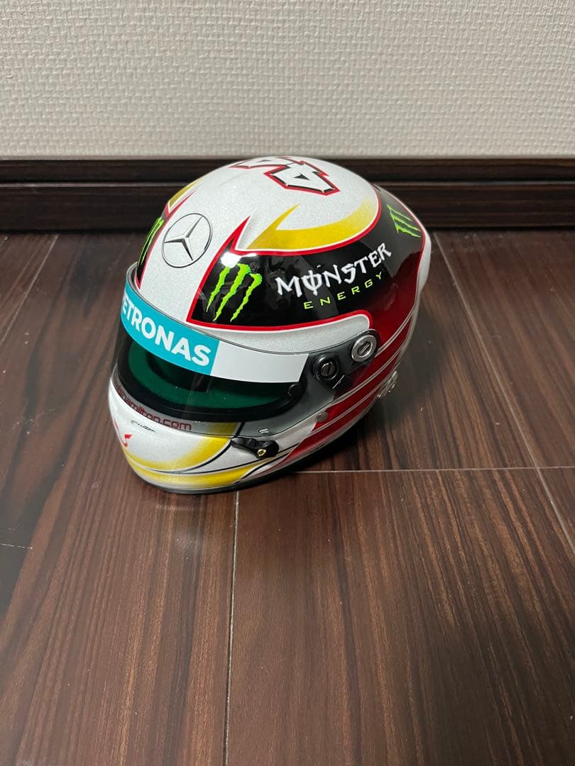 F1 Mercedes AMG ルイスハミルトン ½スケール ヘルメット