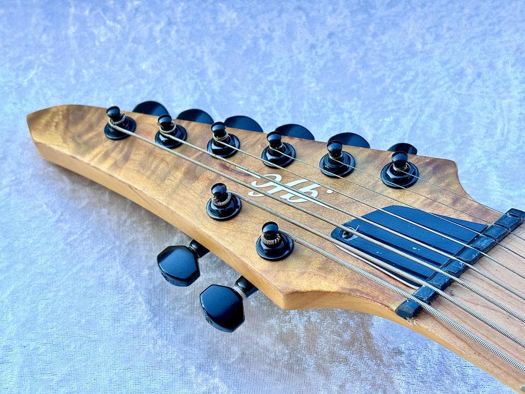 N34 gfc GNRF8-300 Satin NA BURL エレキギター