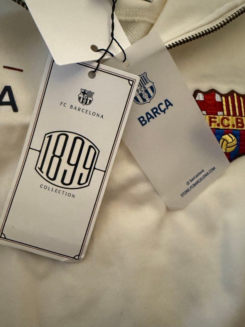 【新品未使用】FCバルセロナ ホワイト ハイネック トレーナー