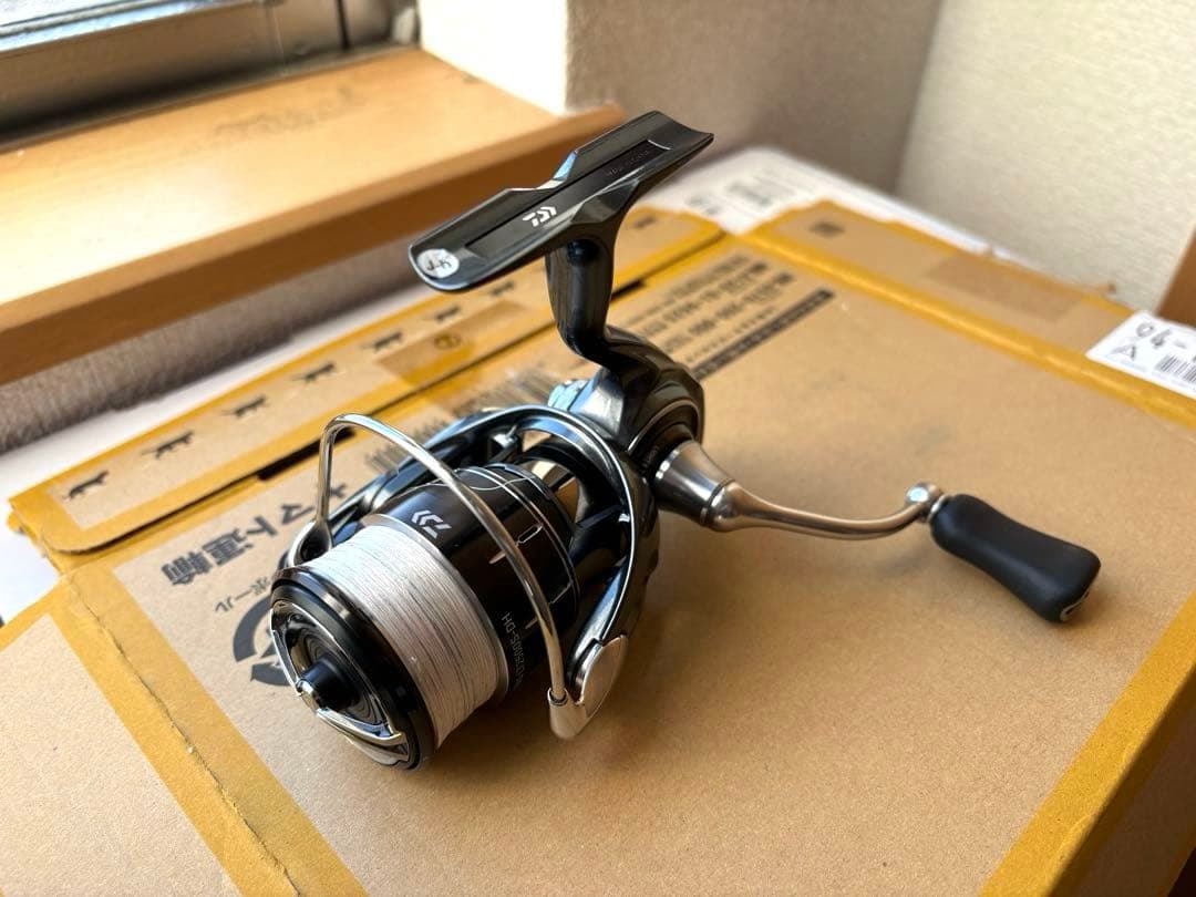 24ルビアスLUVIAS LT2500S-DH スピニングリール ダイワ