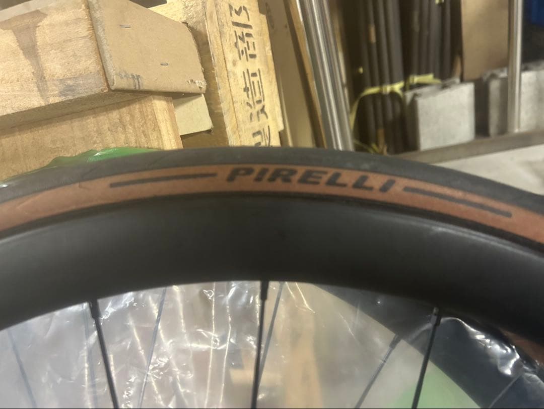 Bontrager 完組ホイール Pirelliタイヤ付き