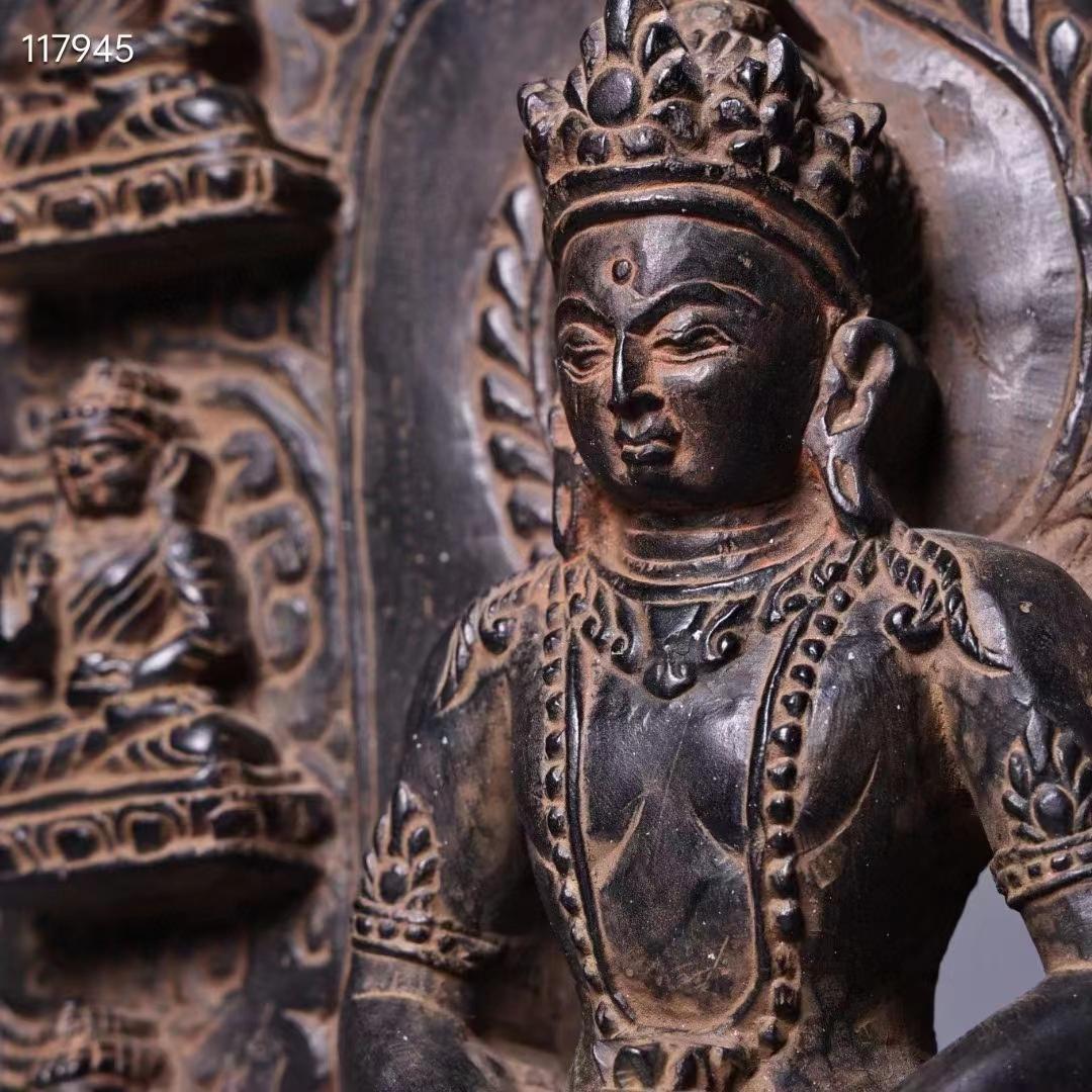 中国古美術·珍品旧蔵チベット収老純手作り高浮彫刻青石蔵伝長寿仏仏像一尊·供養仏像