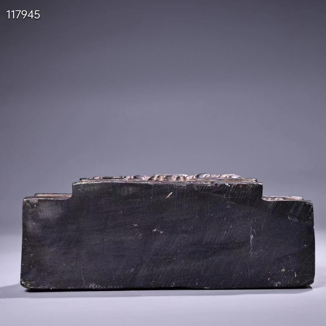 中国古美術·珍品旧蔵チベット収老純手作り高浮彫刻青石蔵伝長寿仏仏像一尊·供養仏像