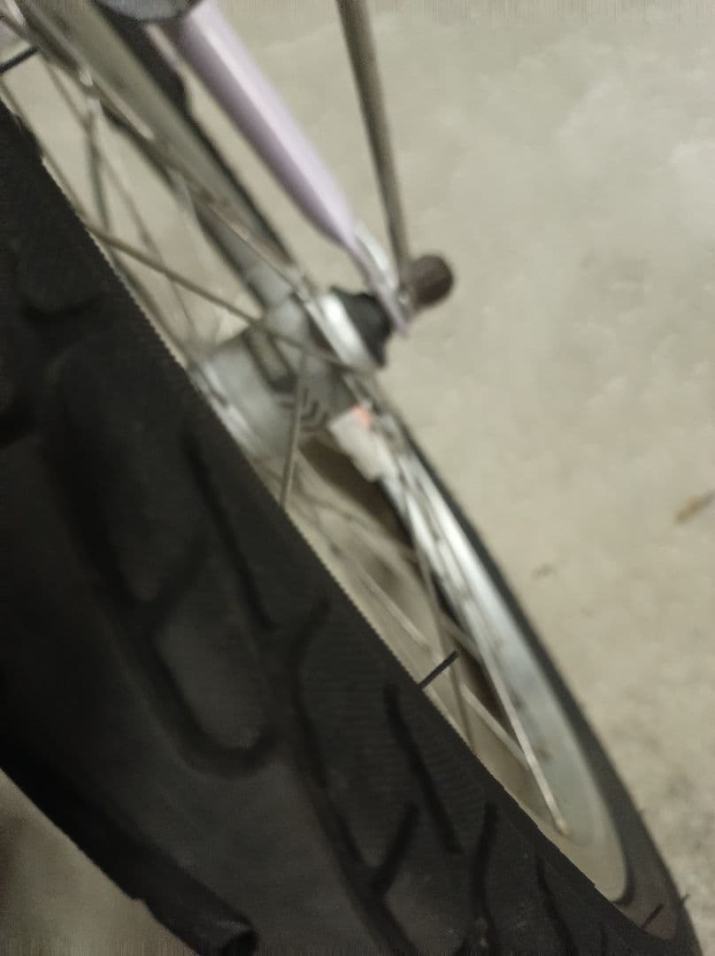 ブリヂストン　アルミーユミニ「AU00T」20インチ 変速なし オートライト