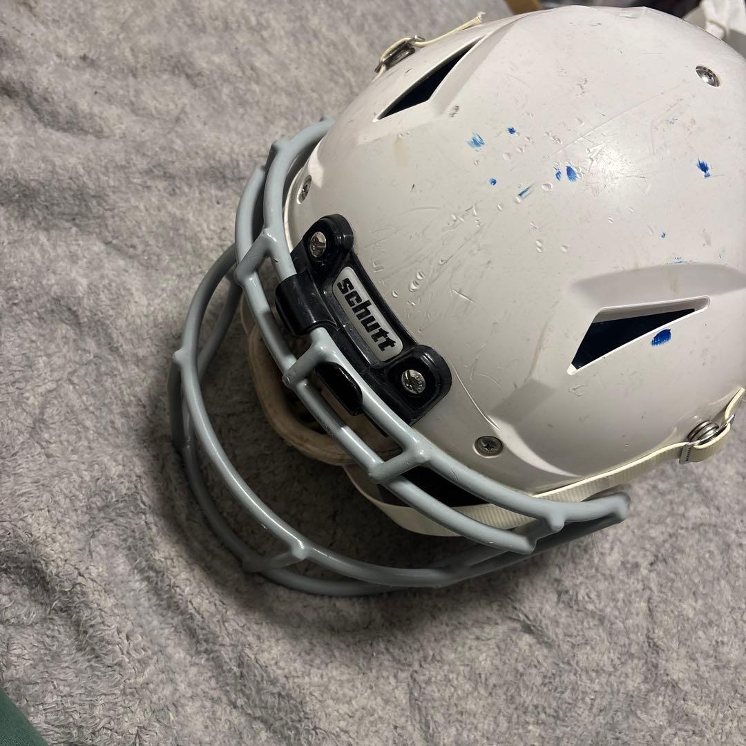 Schutt アメリカンフットボールヘルメット ホワイト
