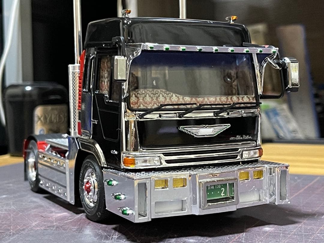 デコトラ‼️1/32 アオシマ製★プロフィア・トレーラーヘッド★完成品★