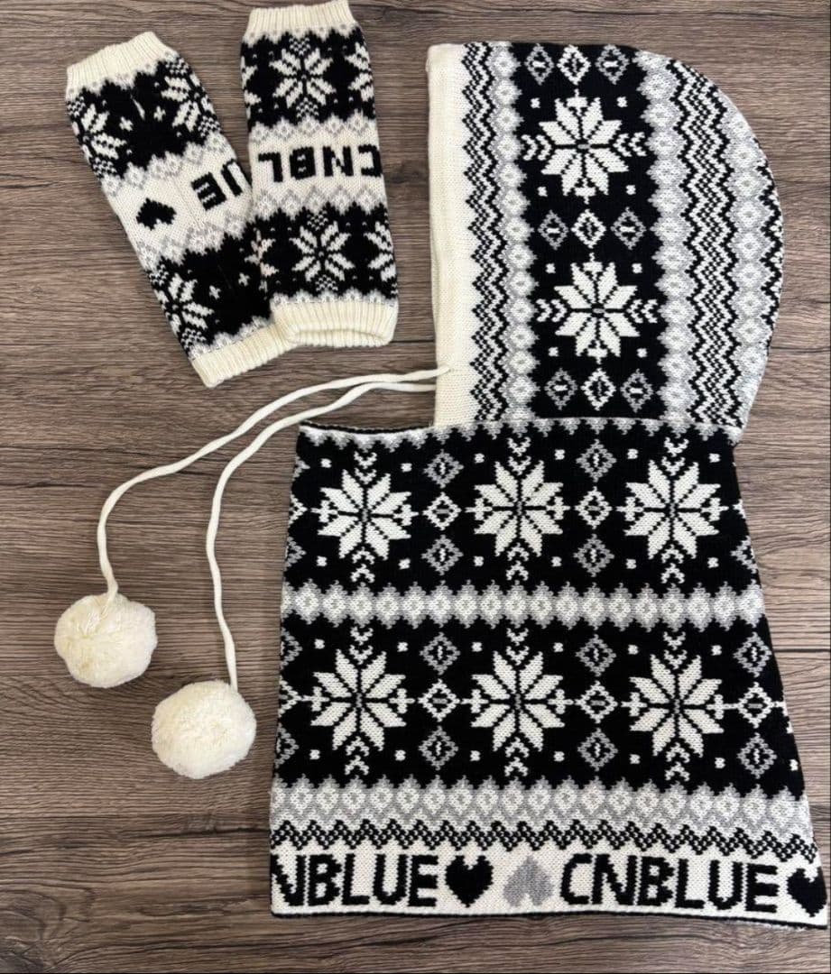 【新品】CNBLUE 手形Tシャツ&Warmerセット