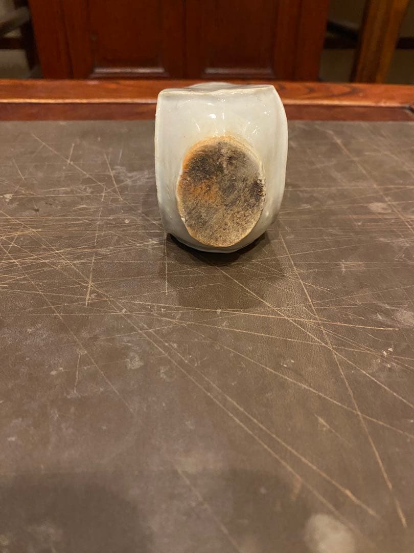 染付水滴・筆置き一体型　鑑賞台付　　一輪挿し　茶器小物　ヴィンテージ　　レア