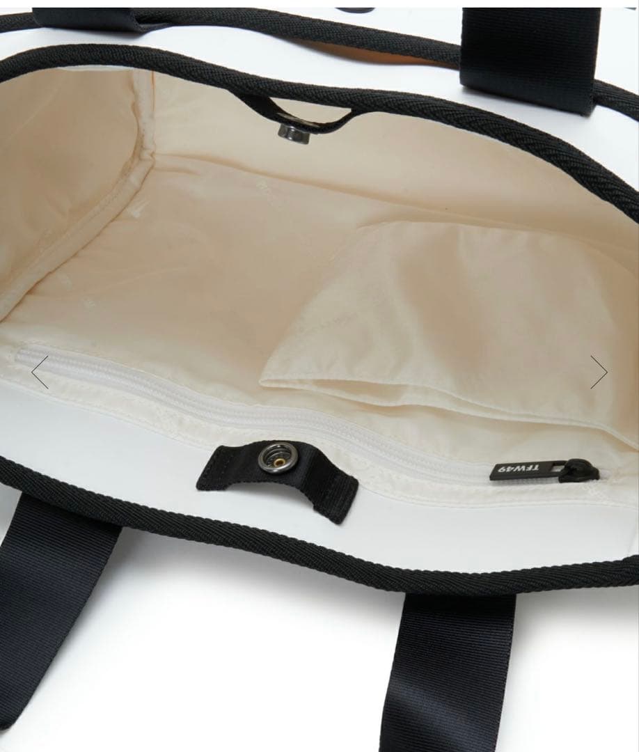 ゴルフバッグ・キャディバッグ TFW49 LUXURY LEATHER ROUND BAG WHITE