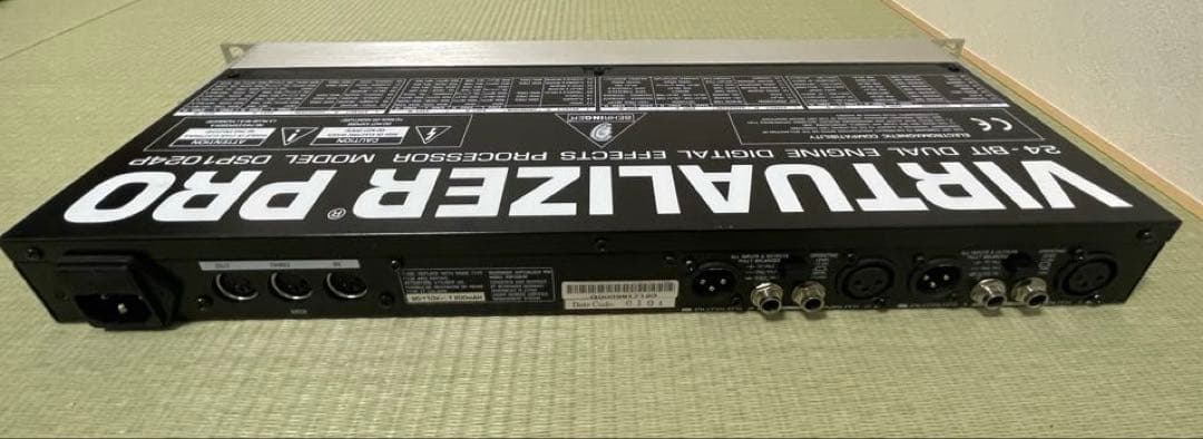 BEHRINGER マルチエフェクター DSP1024P