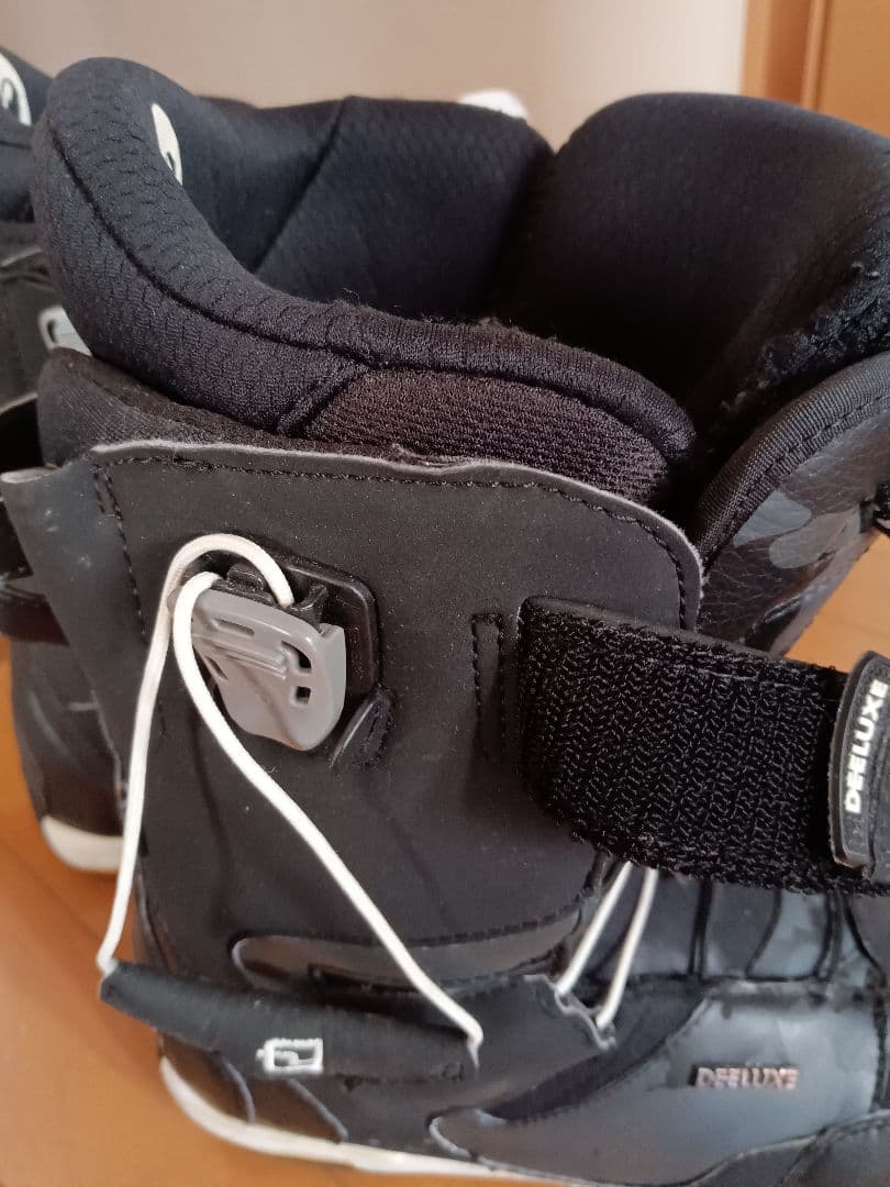 スノーボードブーツ ブラック　DEELUXE 26.5