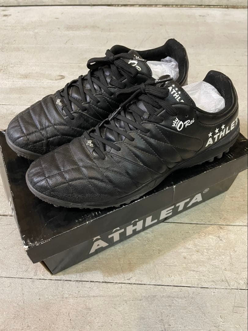 ATHLETA サッカートレーニングシューズ　ブラック