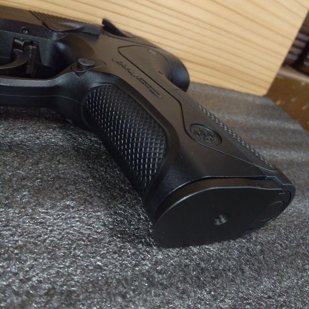 東京マルイ　PX4　ガスブローバック　本体樹脂製