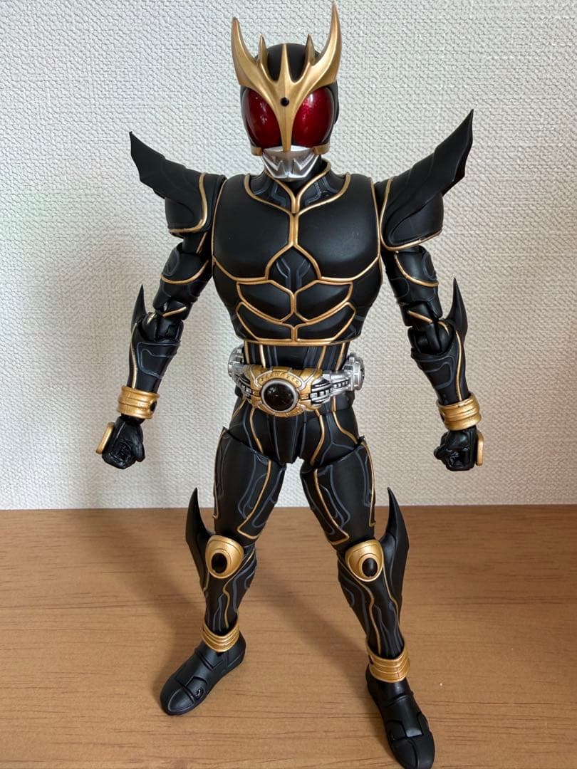 【訳あり品】真骨彫製法 仮面ライダークウガ アルティメットフォーム