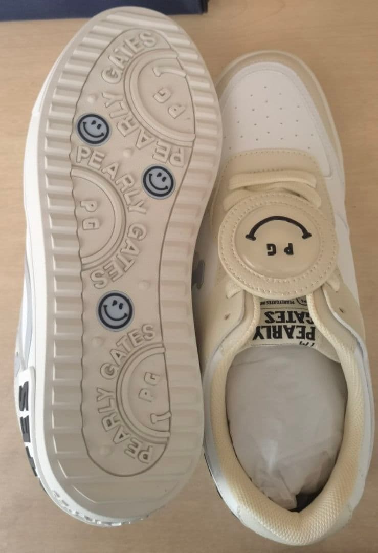 即発送対応●23-24.5cm展開●ゴルフシューズホワイト/ベージュ