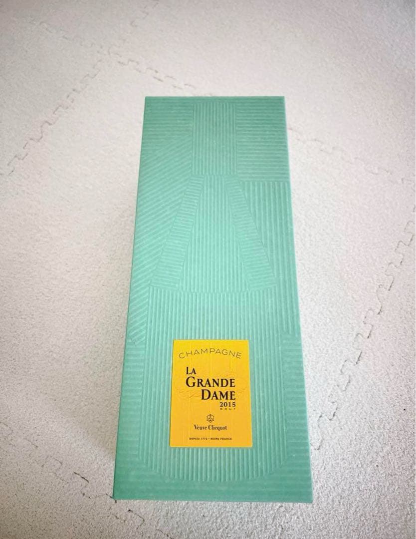 ヴーヴクリコ ラ グランダム 750ml 【箱付き】Veuve Clicquot