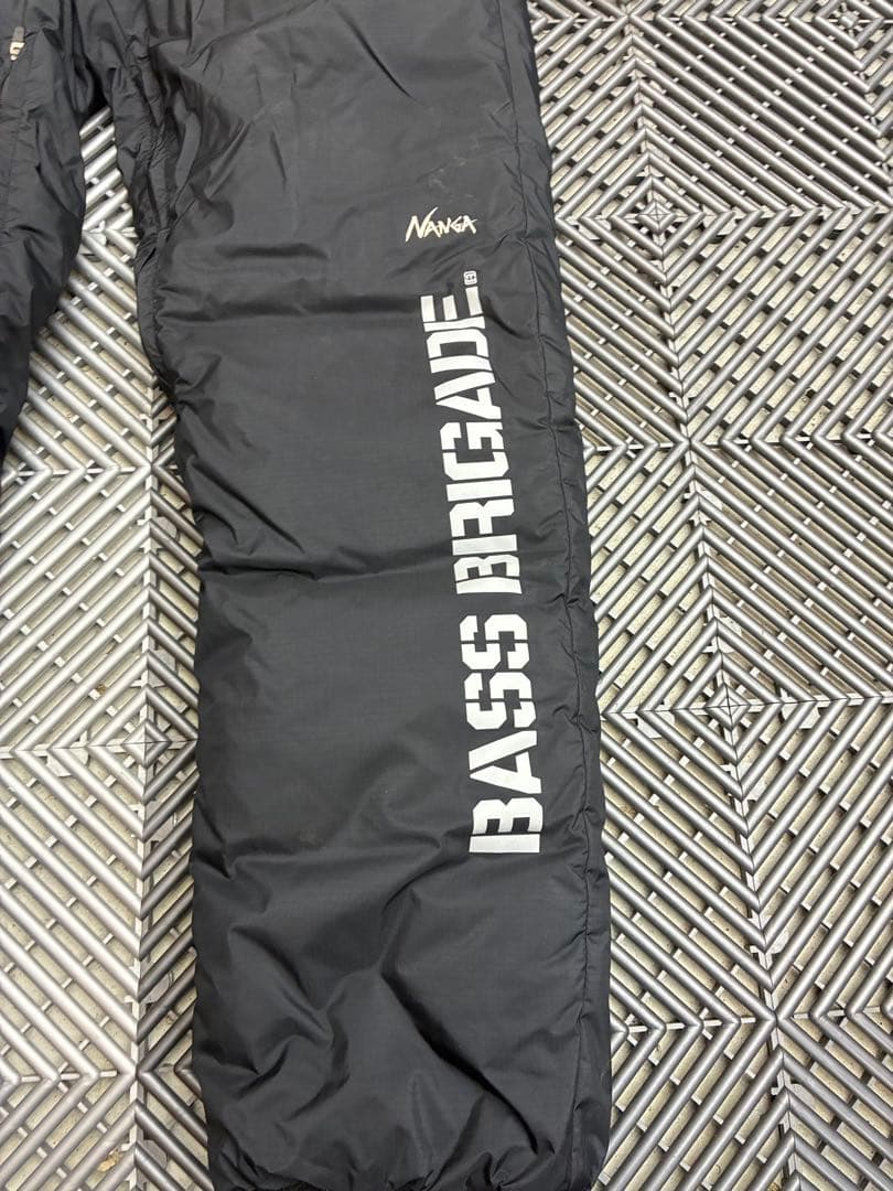 バスブリゲード×ナンガ！オーロラダウンパンツ 760FP！防水！ブラック&グレー