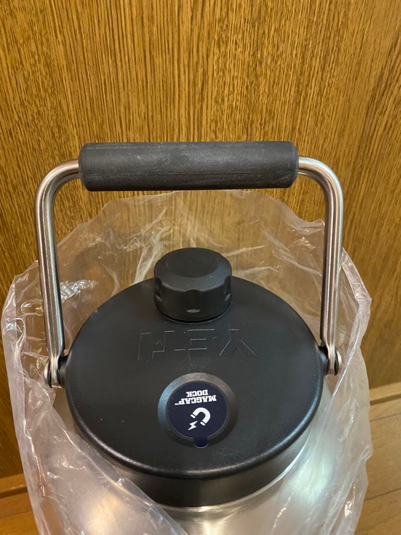 yeti 1ガロン　シルバー　新品未使用品