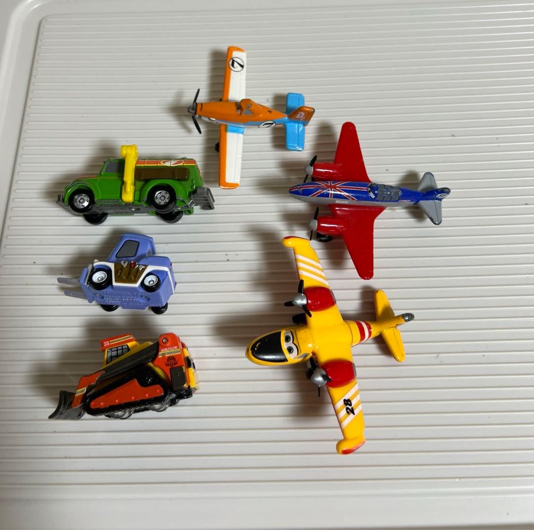 プレーンズの船、ディッパー、ミニカー