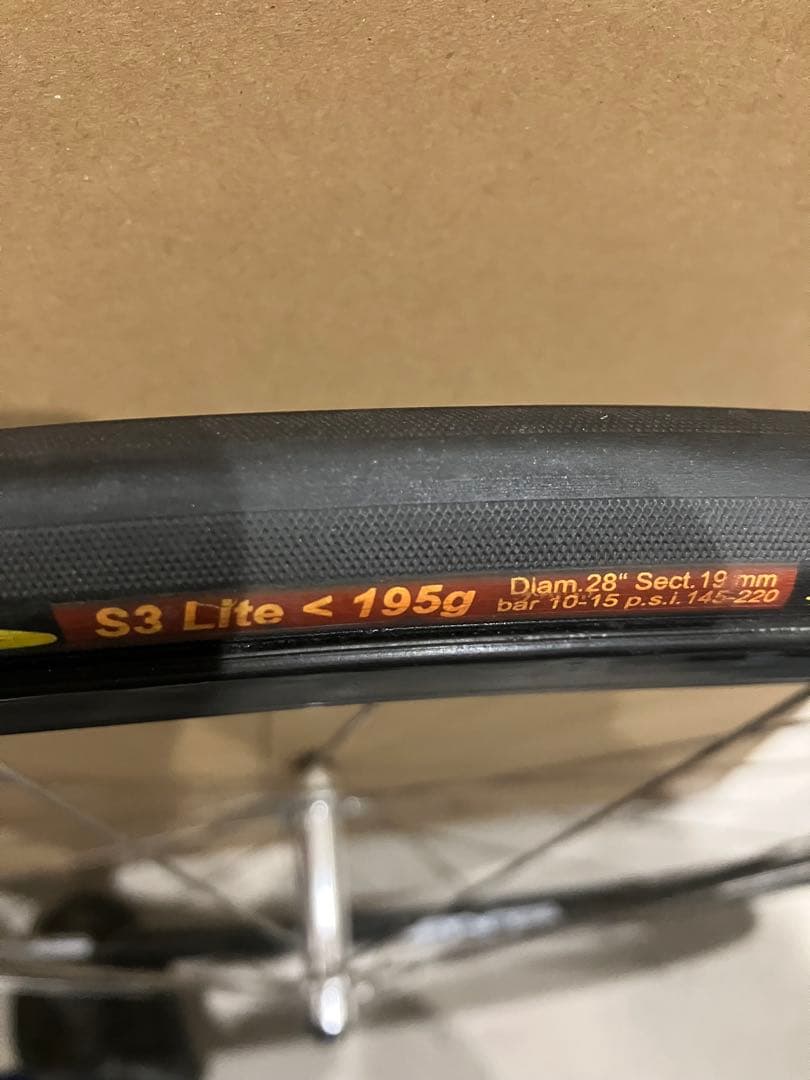 EDGE チューブラータイヤ 700C カンパカセットつき　中古